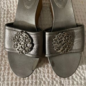 Coach sandals size 6.5B
